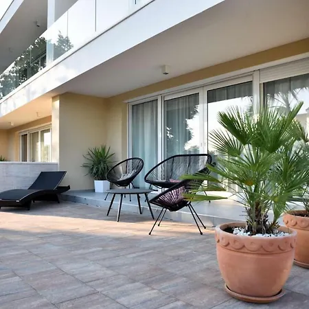 Luxury Villa La Perla With Rooftop Pool